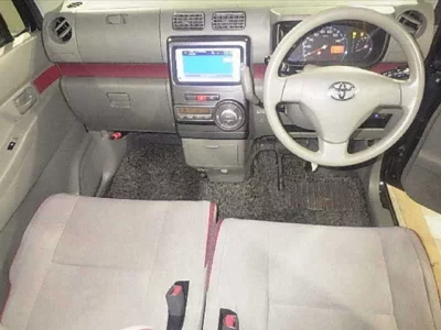 Toyota PIXIS SPACE  с аукциона в Японии