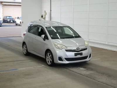 Toyota RACTIS  с аукциона в Японии