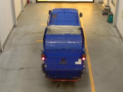 Isuzu ELF  с аукциона в Японии