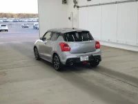 Suzuki SWIFT лот № 2288 оценка 4  с аукциона в Японии 1