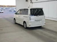 Toyota VOXY лот № 2294 оценка 3.5  с аукциона в Японии 1