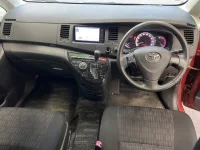 Toyota ISIS лот № 2313 оценка 3.5  с аукциона в Японии 4