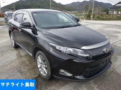 Toyota HARRIER  с аукциона в Японии