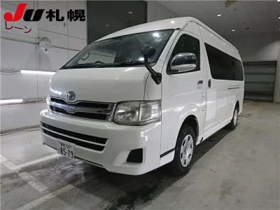 Toyota HIACE  с аукциона в Японии