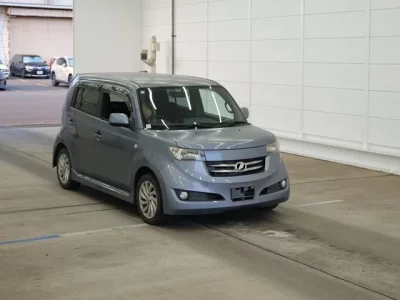 Toyota BB  с аукциона в Японии