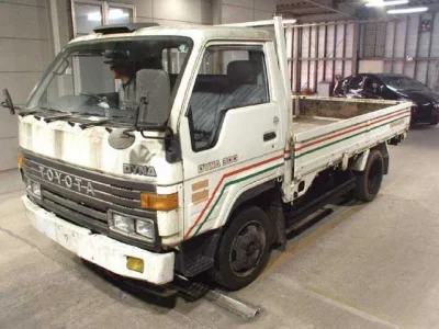 Toyota DYNA  с аукциона в Японии