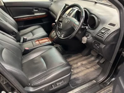 Toyota HARRIER  с аукциона в Японии