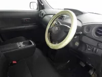 Toyota BB лот № 111 оценка 4  с аукциона в Японии 2