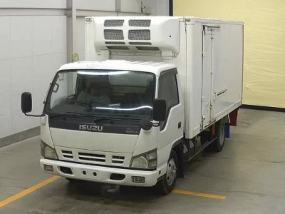 Isuzu ELF  с аукциона в Японии