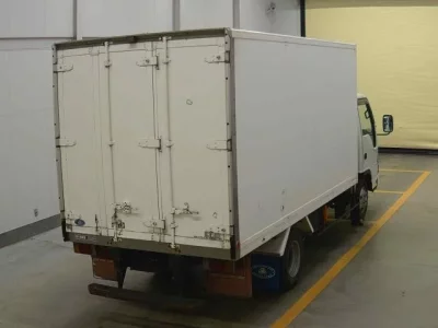 Isuzu ELF  с аукциона в Японии