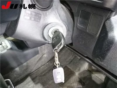 Toyota SUCCEED  с аукциона в Японии