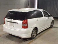 Toyota WISH лот № 8624 оценка 3.5  с аукциона в Японии 4