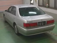 Toyota CROWN лот № 39 оценка 4  с аукциона в Японии 1