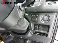 Toyota HIACE лот № 1023 оценка S  с аукциона в Японии 3