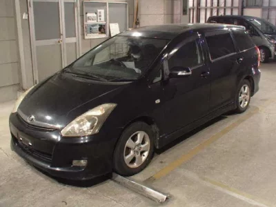 Toyota WISH  с аукциона в Японии