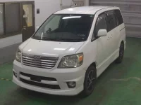 Toyota NOAH лот № 54 оценка R  с аукциона в Японии 5