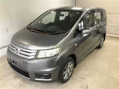Honda FREED  с аукциона в Японии