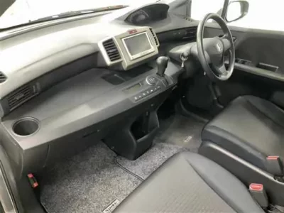 Honda FREED  с аукциона в Японии