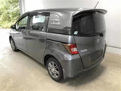 Honda FREED  с аукциона в Японии