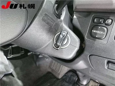 Toyota HIACE  с аукциона в Японии