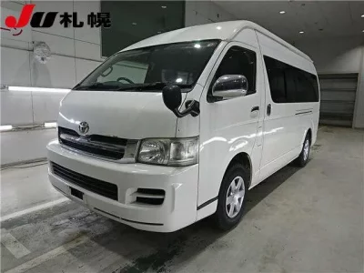 Toyota HIACE  с аукциона в Японии