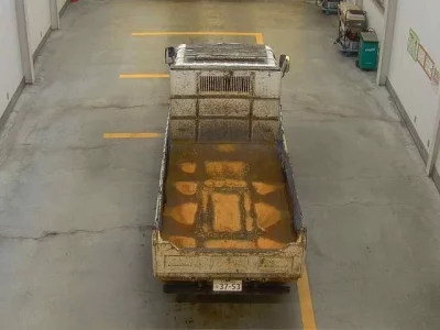 Isuzu ELF  с аукциона в Японии