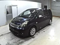 Toyota ISIS лот № 2053 оценка 3.5  с аукциона в Японии 3