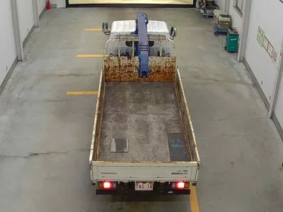 Isuzu ELF  с аукциона в Японии