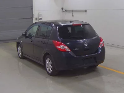 Nissan TIIDA  с аукциона в Японии