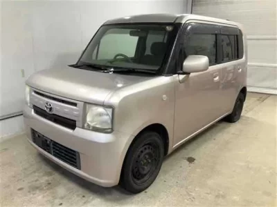 Toyota PIXIS SPACE