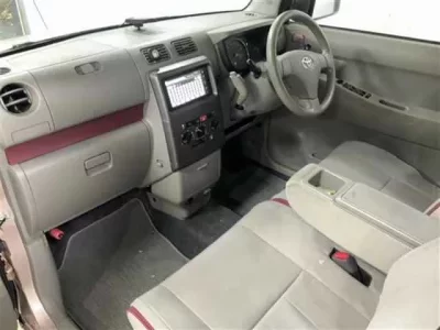Toyota PIXIS SPACE