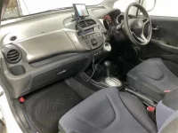 Honda FIT лот № 11012 оценка RA  с аукциона в Японии 2