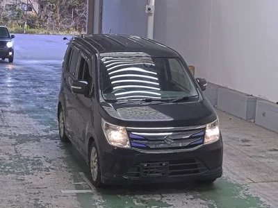 Suzuki WAGON R  с аукциона в Японии