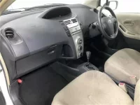 Toyota VITZ лот № 11019 оценка 3  с аукциона в Японии 2