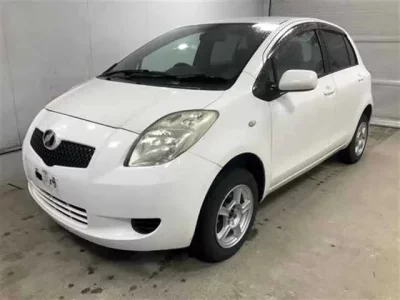 Toyota VITZ  с аукциона в Японии