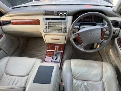 Toyota CROWN ESTATE
