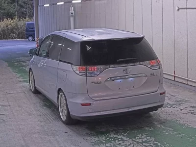 Toyota ESTIMA HYBRID  с аукциона в Японии