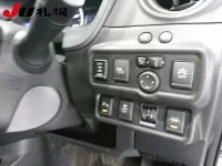 Nissan NOTE лот № 1049 оценка R  с аукциона в Японии 3