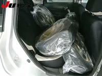 Nissan NOTE лот № 1049 оценка R  с аукциона в Японии 6
