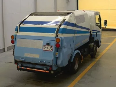Isuzu ELF
