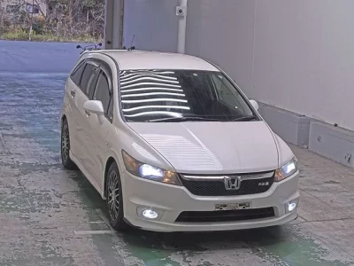 Honda STREAM  с аукциона в Японии