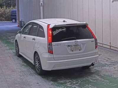 Honda STREAM  с аукциона в Японии