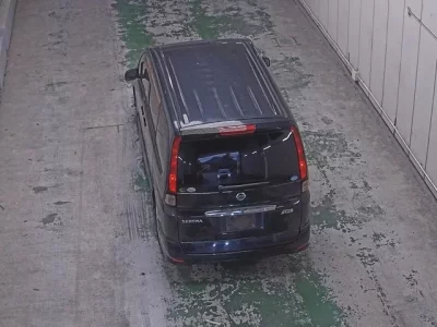 Nissan SERENA  с аукциона в Японии