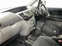 Toyota VOXY лот № 11035 оценка R  с аукциона в Японии 2