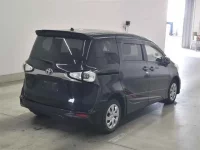 Toyota SIENTA лот № 60039 оценка 4  с аукциона в Японии 4