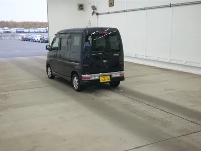 Daihatsu Atrai Wagon  с аукциона в Японии
