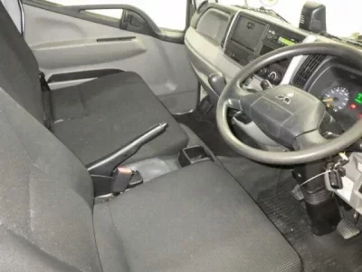 Mitsubishi CANTER  с аукциона в Японии