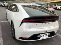 Toyota PRIUS лот № 1047 оценка 5  с аукциона в Японии 4