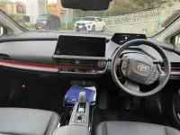 Toyota PRIUS лот № 1047 оценка 5  с аукциона в Японии 2
