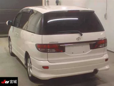 Toyota ESTIMA  с аукциона в Японии